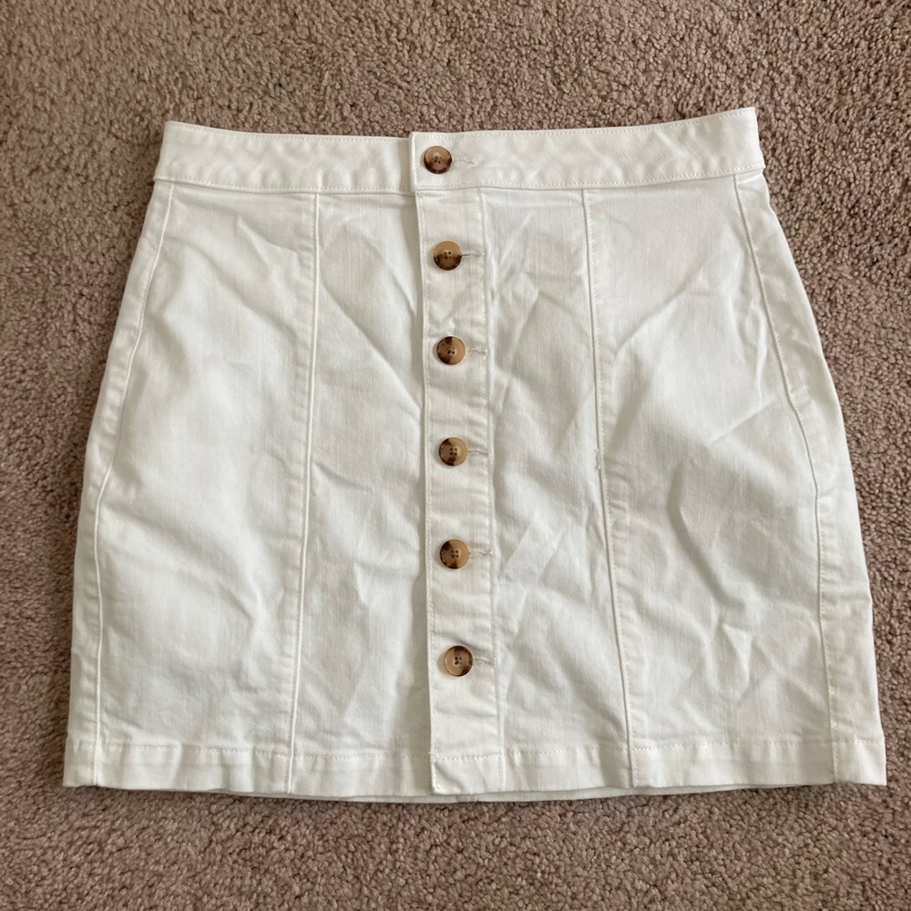 LOFT white denim mini skirt with brown apron buttons size 10 never worn NWOT